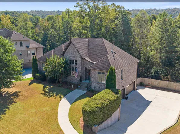 233 Grey Oaks Ct, Pelham, AL 35124