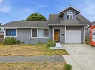 1635 Garfield St, North Bend, OR 97459