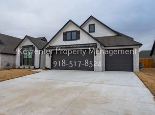 12461 S Lakewood Ave, Bixby, OK 74008
