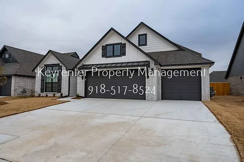 12461 S Lakewood Ave Photo 1