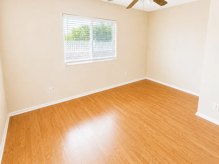 8300 Holy Cross Pl — Photo 8