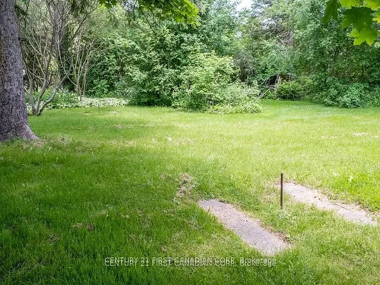 705 Conservation Dr #B — Photo 25