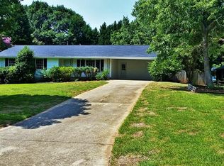 4960 Cheryl Cir, Powder Springs, GA 30127