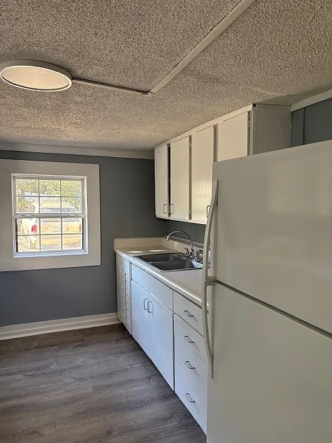 1 bed, 1100 sqft, $950 — Photo 2