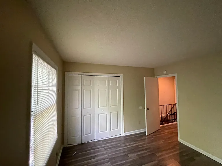 3751 Cambridge Station Dr — Photo 32