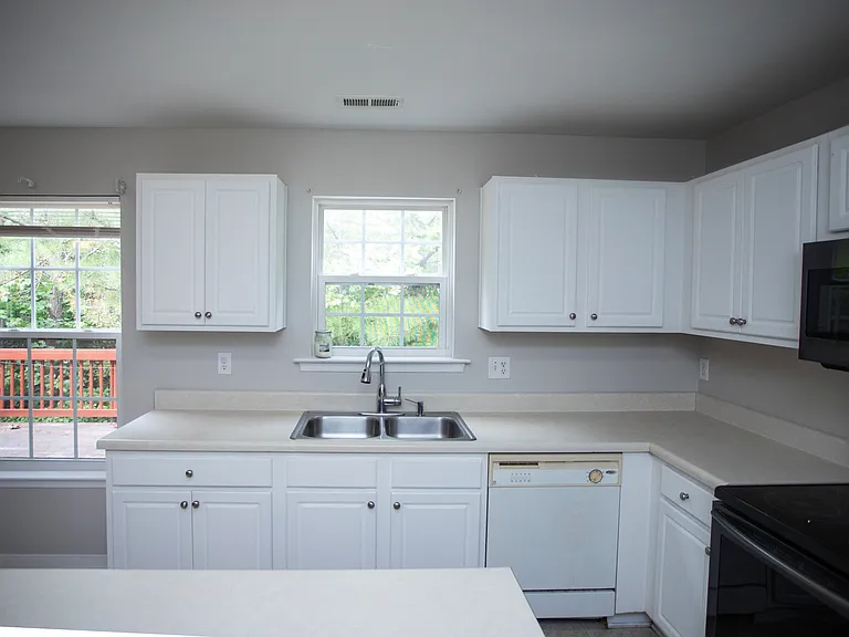 2918 Littlebury Dr — Photo 14