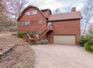 102 Thomas Dr, Branson, MO 65616