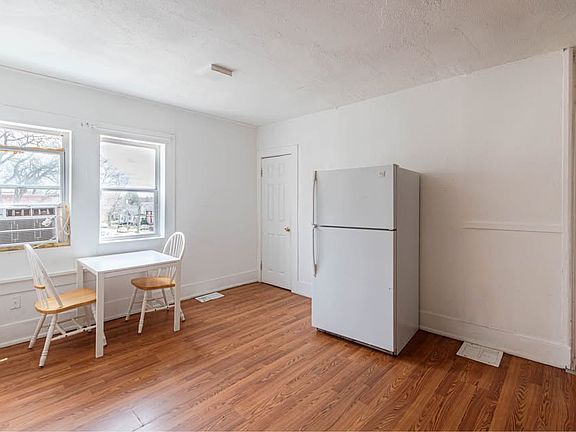 5th image of 1514-1516 5th Ave #2