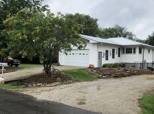 870 Westside Dr, Mt Zion, IL 62549