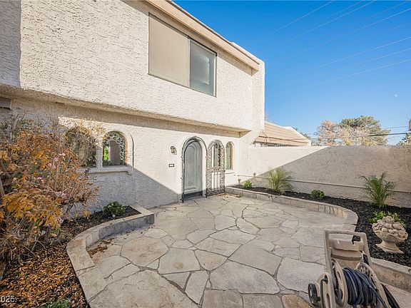 3rd image of 3366 Loma Linda Ln