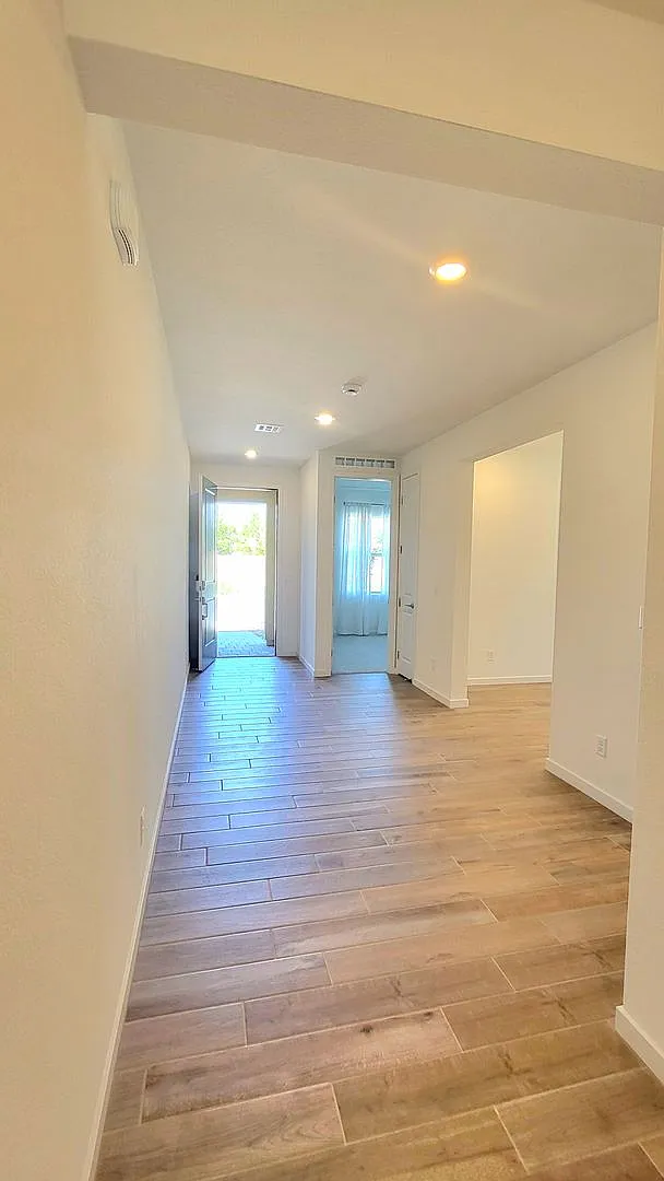 Mountain Falls - Splendido Avenue — Photo 4