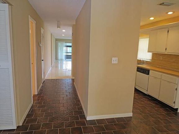 2nd image of 5826 Areca Palm Ct APT C