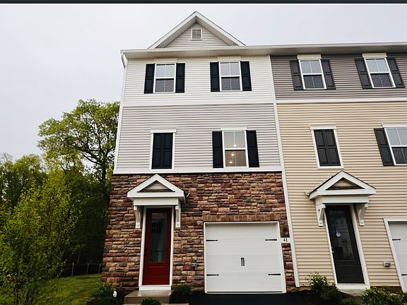 3rd image of 41 Basswood St