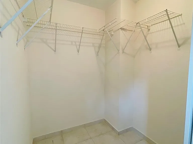 2605 Bay Dr — Photo 19