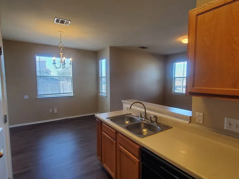 14001 Cambourne Dr — Photo 21