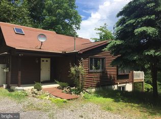 400 Cardinal Dr, Rio, WV 26755