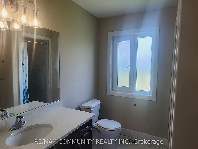 18 Morris St — Photo 19