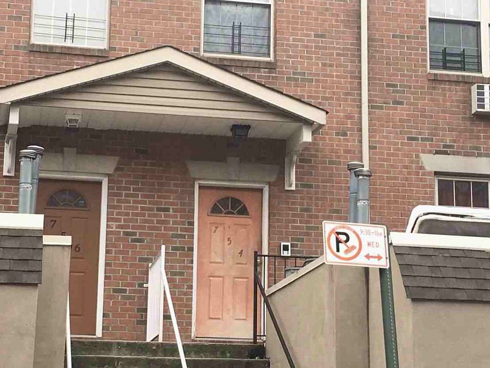 2nd image of 754 E 214th St