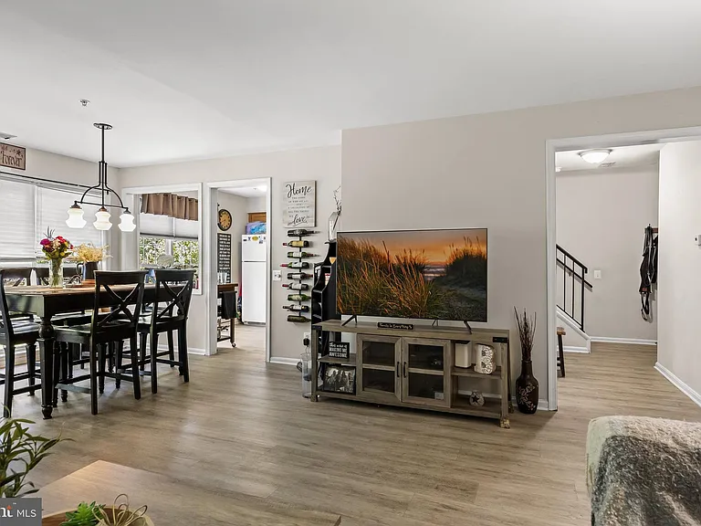 116 Wildflower Pl — Photo 3