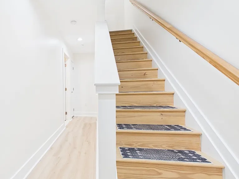 1129 N Hope St — Photo 34