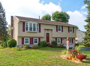 110 Bridle Path Ln, Methuen, MA 01844