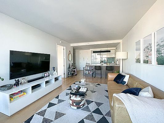 1st image of 22 N 6th St APT 16G