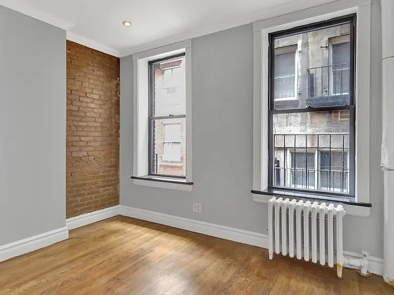 219 E 23rd St #11 — Photo 4