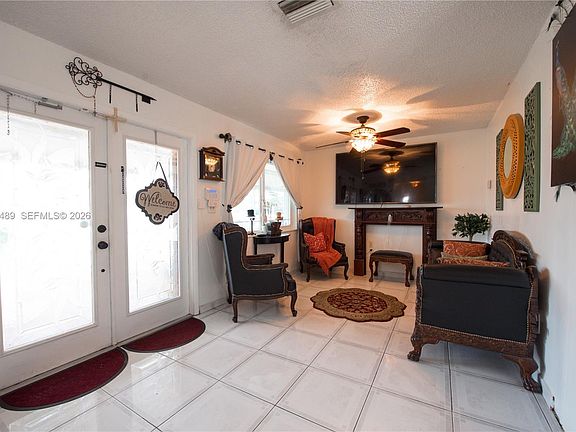 5th image of 19251 SW 319th St