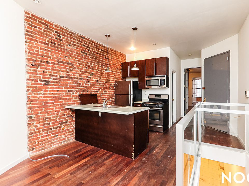 1st image of 127 Rogers Ave #11
