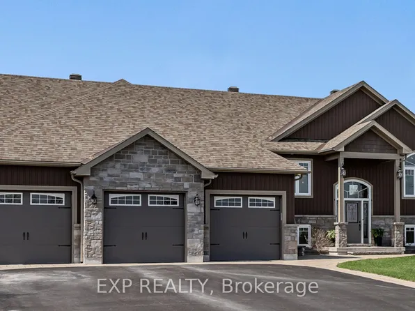 250 Bristow Dr, Montague, ON K7A 5B8
