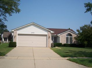 372 Berkshire Dr, Saline, MI 48176