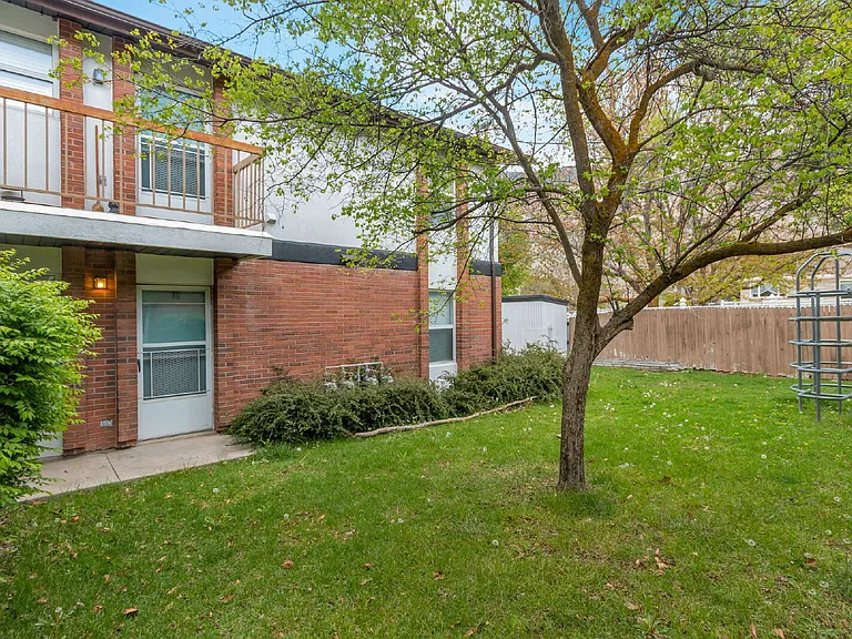 770 N Main St #11 — Photo 1