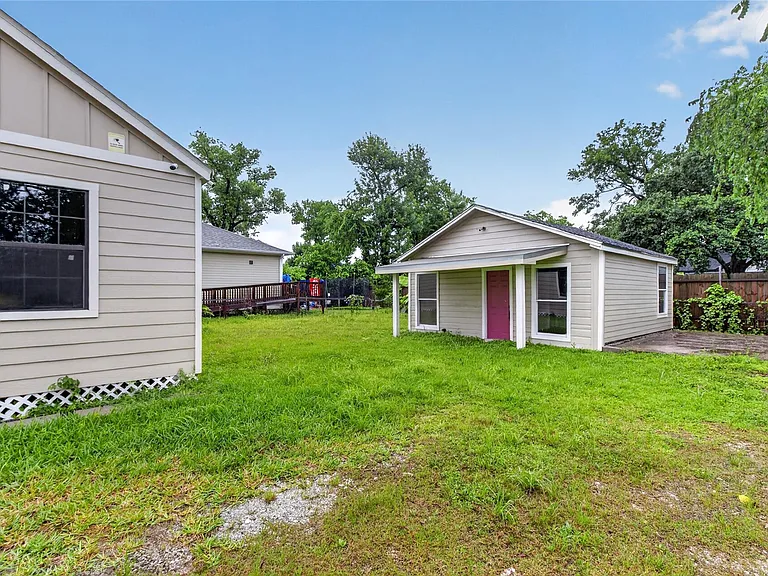 428 Van Molan St — Photo 28