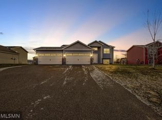 705 Greenwood St SW, Isanti, MN 55040