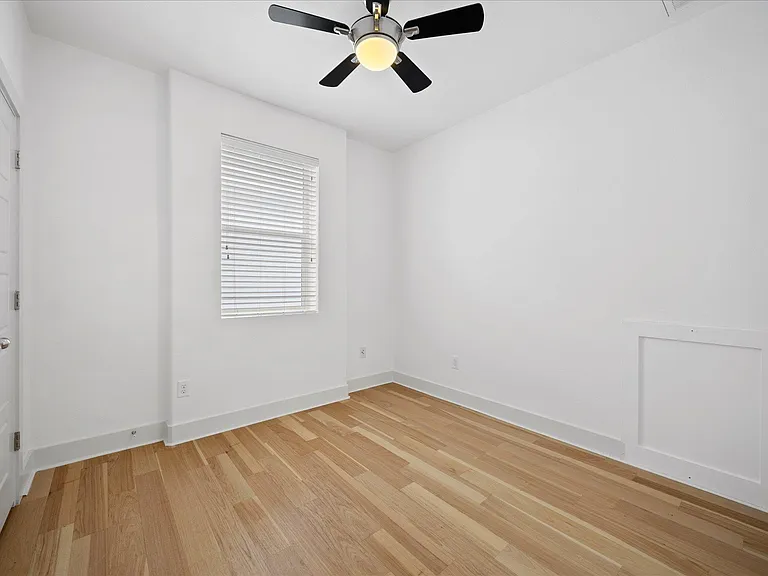 7203 Bertram Ct — Photo 22