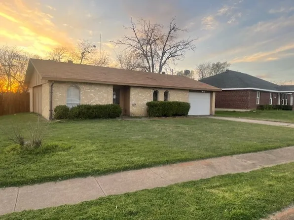102 Yorkshire Dr, Cedar Hill, TX 75104