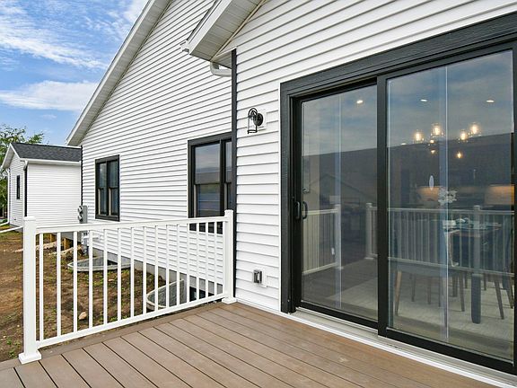 5th image of 217 Dale Dr