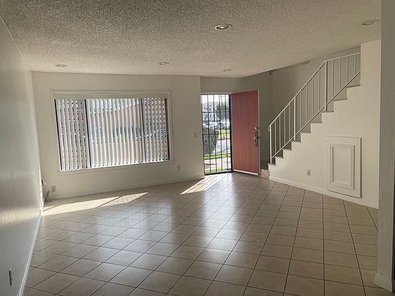 2nd image of 9302 Van Nuys Blvd Unit 12