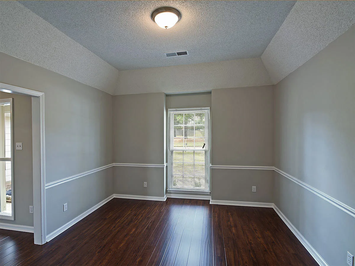 4 Bedroom with Bonus, 3 Bathrooms Near Hwy 64 and Rockcreek Pkwy — Photo 4