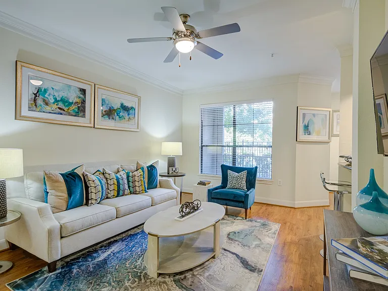 Renaissance at Preston Hollow — Photo 24