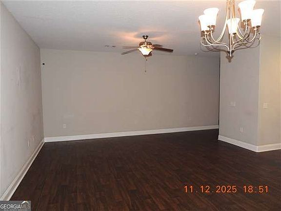 3rd image of 221 Case Ln SE