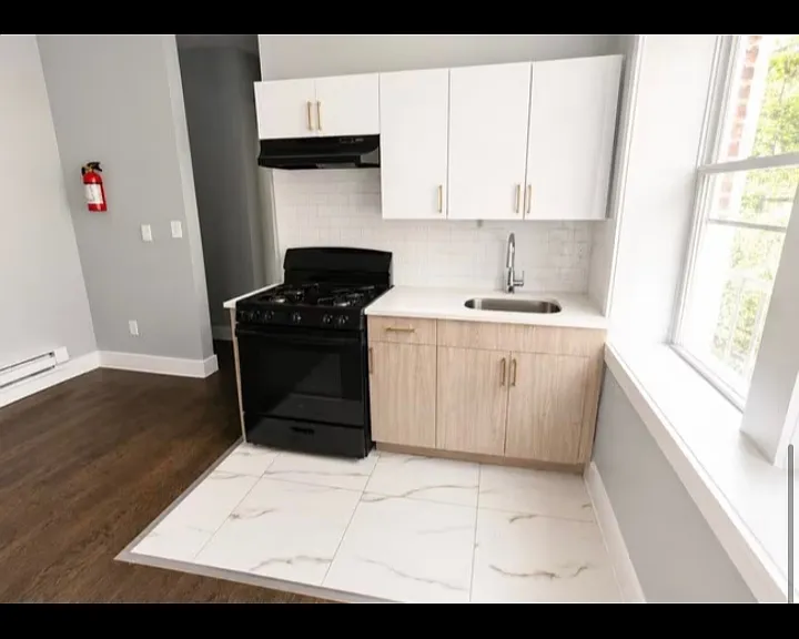 308 Renner Ave #2L — Photo 1
