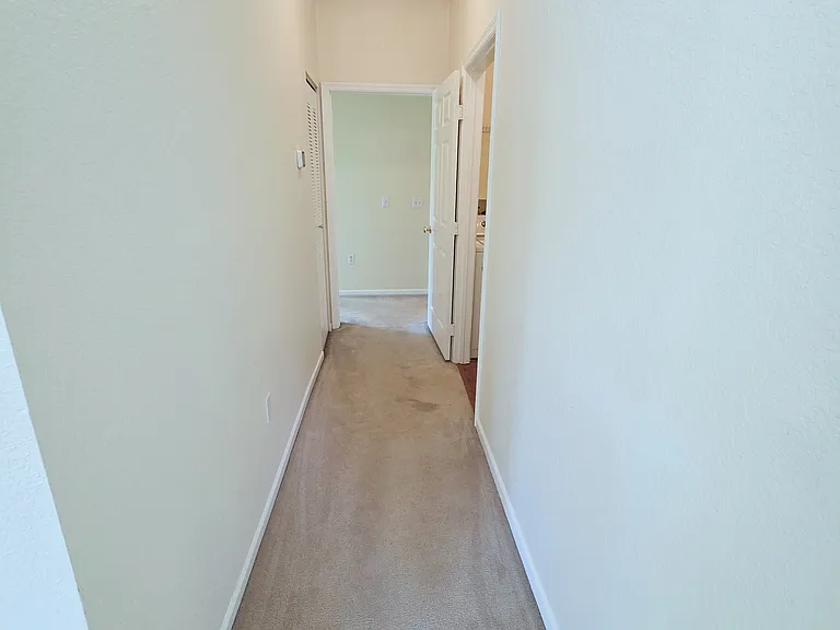 2422 White Magnolia Way #2422 — Photo 13