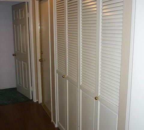 4th image of 947 Shady Ln