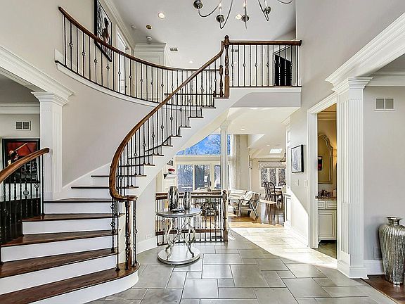 INCREDIBLE NATURAL LIGHT