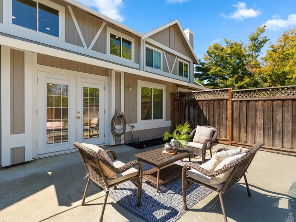 215 Mavis Dr, Pleasanton, CA 94566