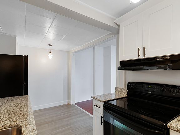 2nd image of 812 Pennsylvania Ave APT 1