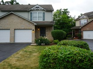 1413 Rhett Pl, Woodstock, IL 60098