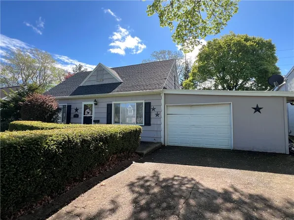 126 Mac Arthur Rd, Rochester, NY 14615