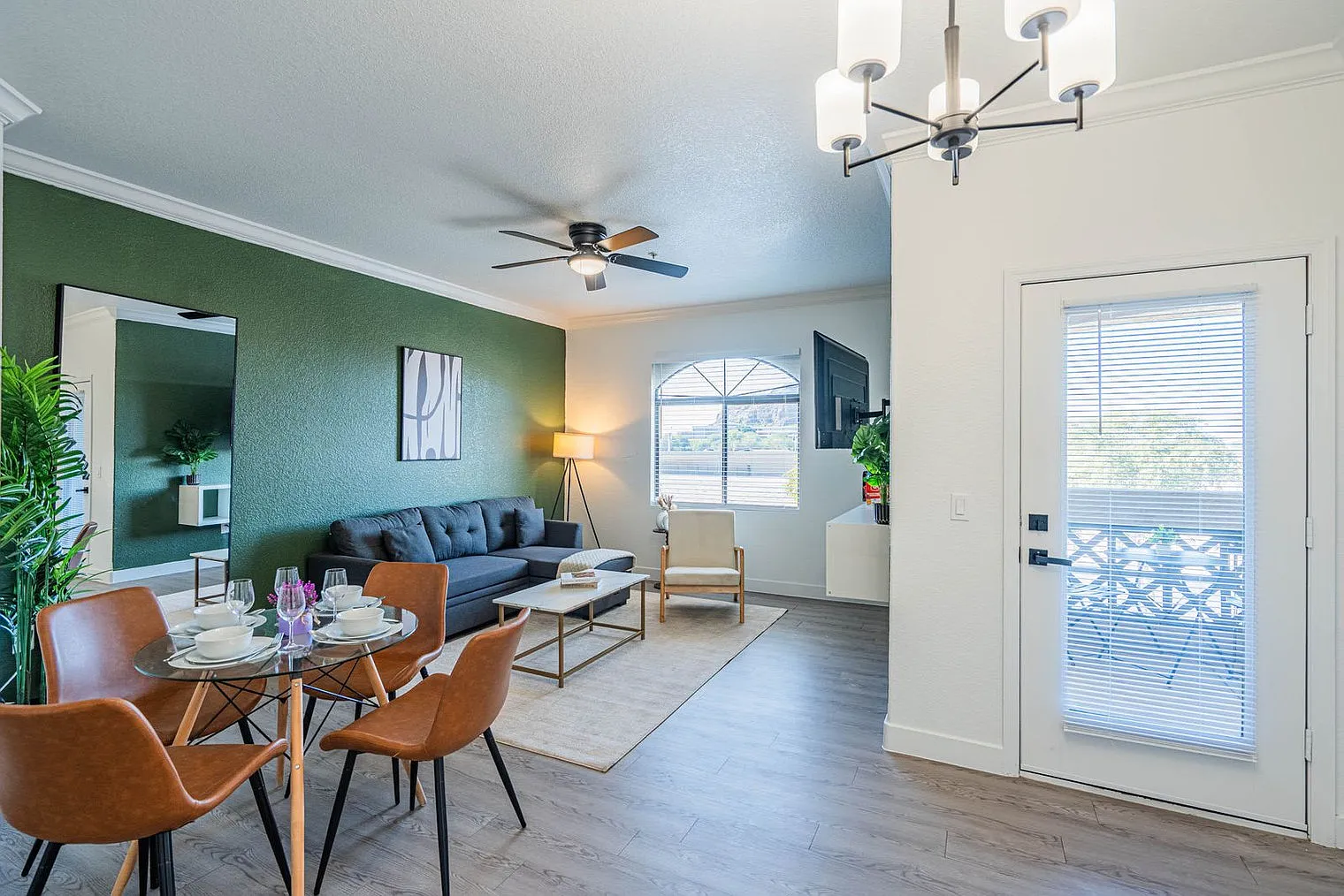 2 bed, 2.0 bath, 1119 sqft, $2,904 — Photo 1
